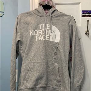 Women's north face hoodie
